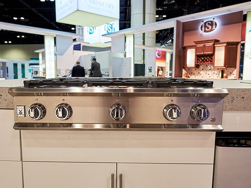Hestan 36" Rangetop 5 Burner — All Gas, Stainless Steel & Custom Finishes