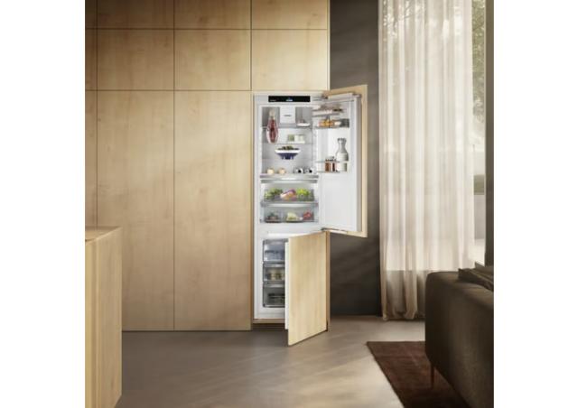 Liebherr 24" Built-In Refrigerator / Freezer with Ice Maker & BioFresh – Panel Ready