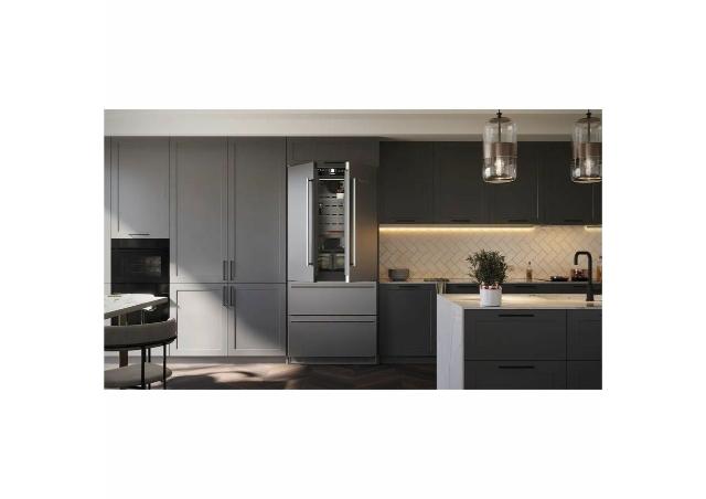 Liebherr 36" Freestanding French Door Refrigerator/Freezer with Ice Maker & BioFresh – Stainless Steel