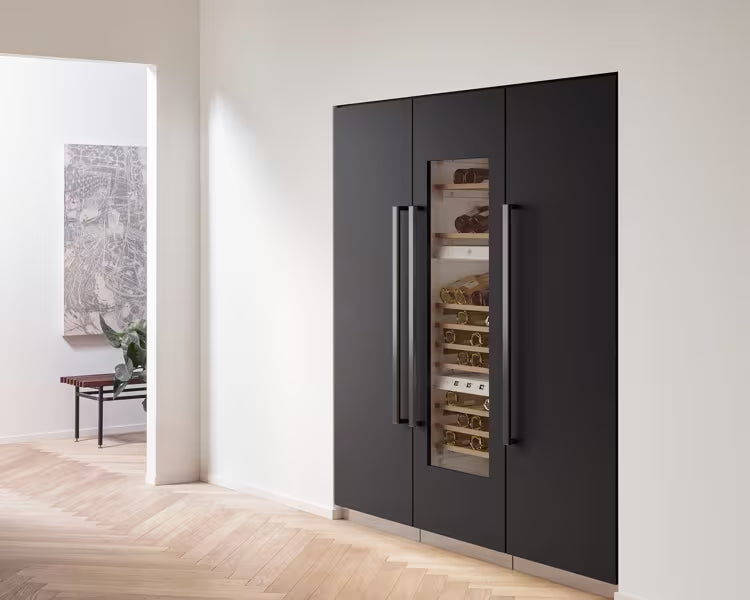 Bertazzoni Professional V Series 24" Built-In Wine Column - Stainless Steel & Carbonio - Reversible Door