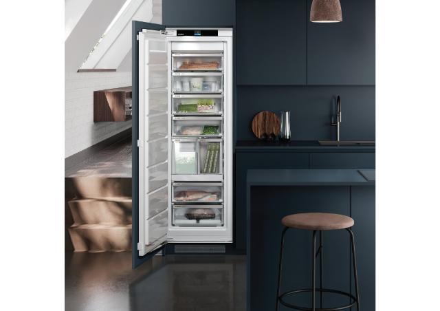 Liebherr 24" Built-In Freezer Column with IceTower – Panel Ready